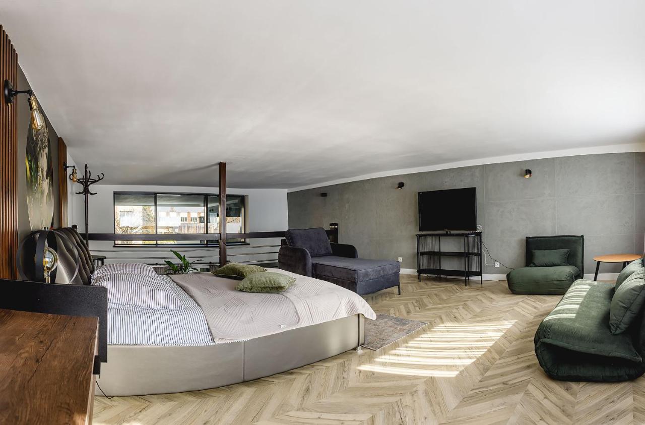 Apartament Dwupoziomowy Venus تشينستوخوفا المظهر الخارجي الصورة